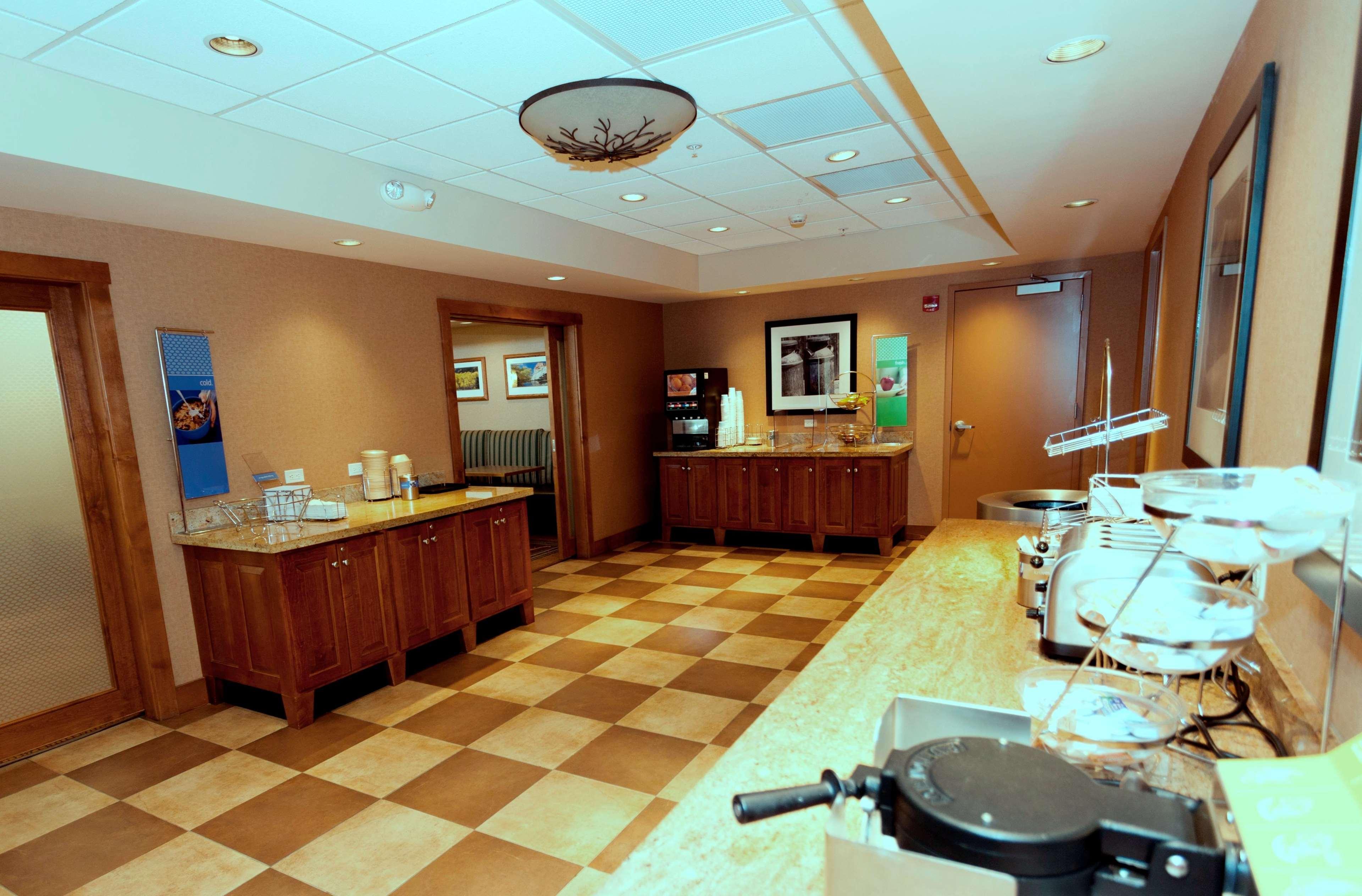 Hampton Inn & Suites Riverton Eksteriør billede