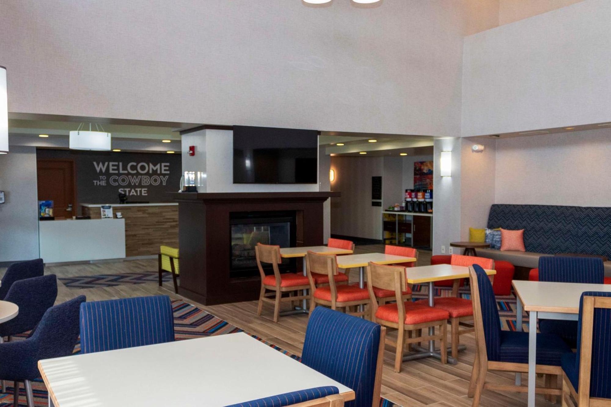 Hampton Inn & Suites Riverton Eksteriør billede